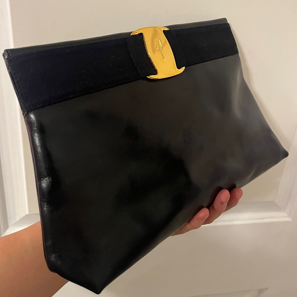 Salvatore Ferragamo Vala Leather Clutch Crossbody Bag Vara Bow Gold Buckle Purse - Picture 12 of 16